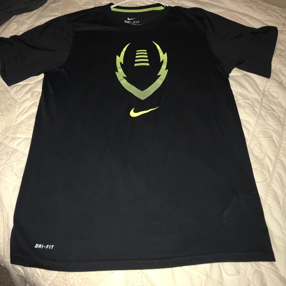 Men’s Nike Dri Fit shirt